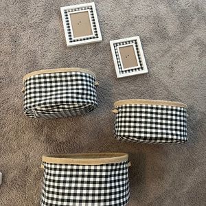 Picture Frames/Baskets